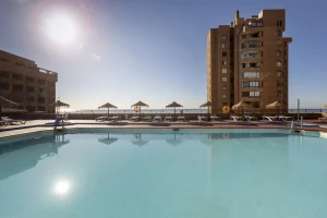 Las Palmeras Hotel rooftop swimming pool.