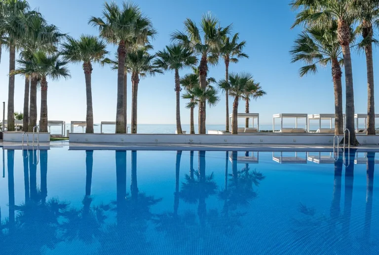 hotel-estival-pool-4