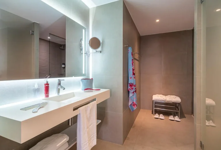 hotel-estival-suite-beach-view-bathroom