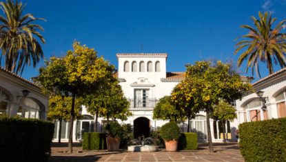 A view of the entrance of the Anoreta Clubhouse